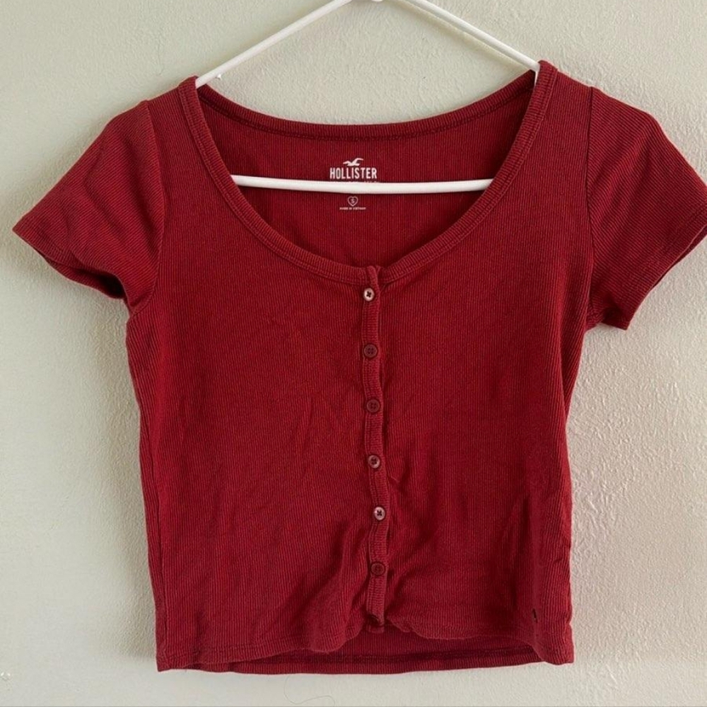 Hollister Crop Top